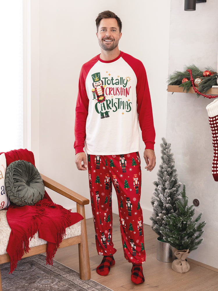 Ensemble pyjama de Noël assorti pour toute la famille, imprimé Casse-Noisette et chaussettes de Noël rouges