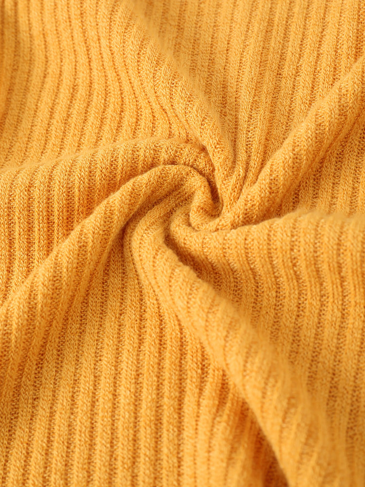 Camiseta texturizada de cuello alto para niño/niña, color jengibre