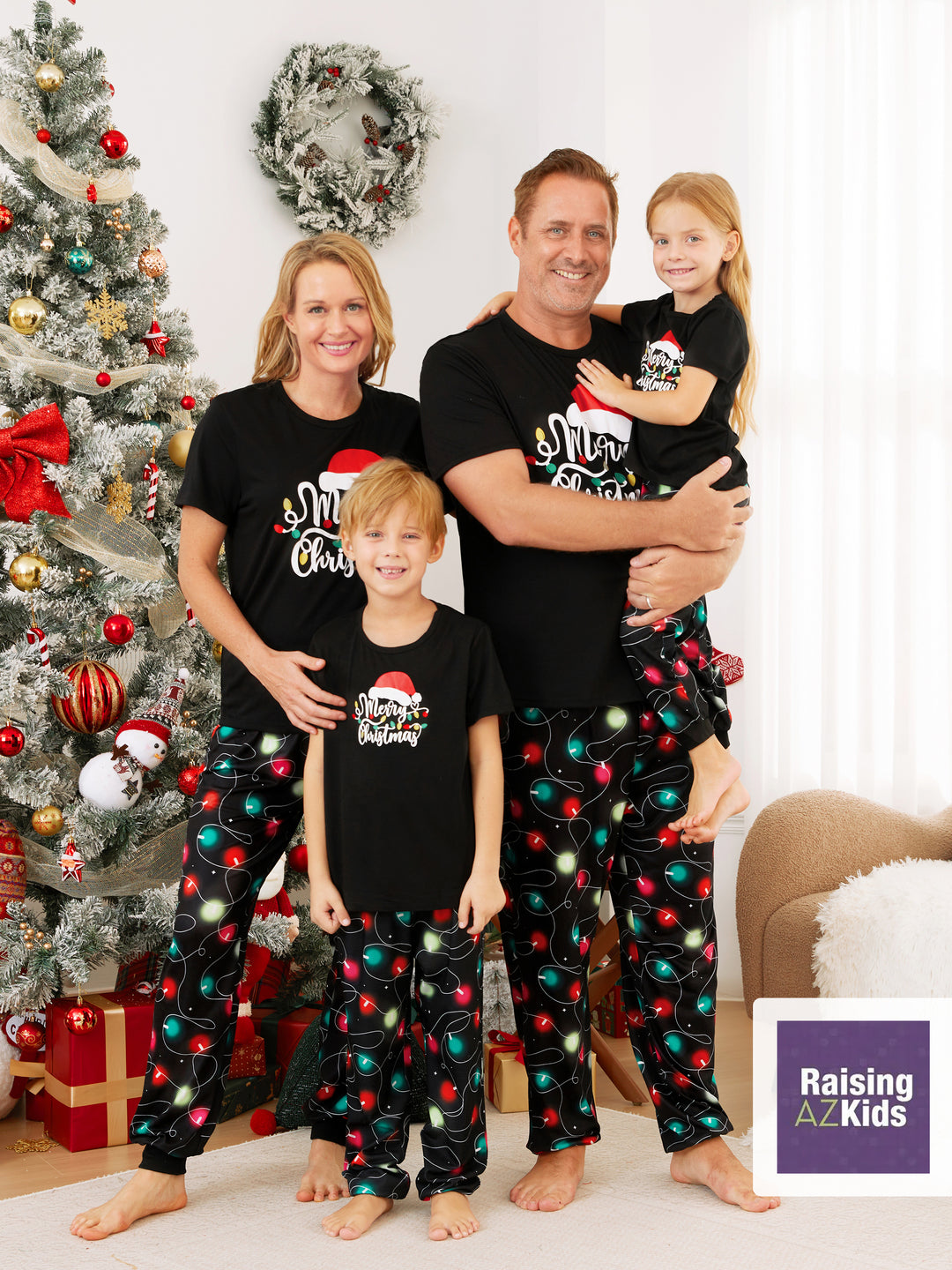 Conjunto de pijama de manga corta con estampado navideño de letras y bombillas festivas a juego para toda la familia, color negro