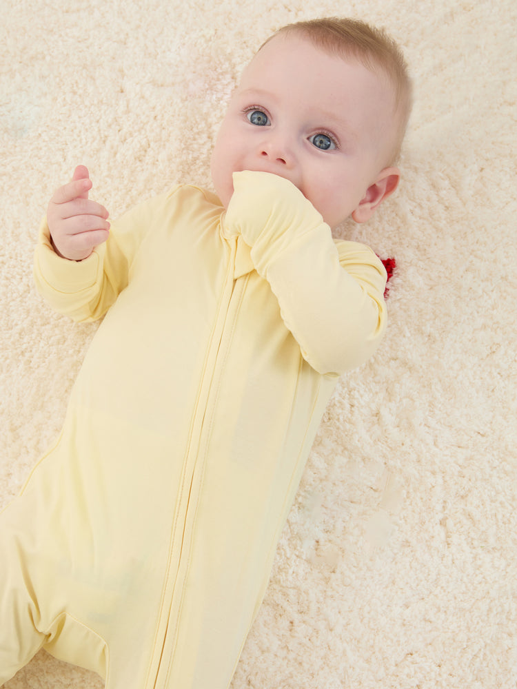 Pijama de bambú para bebé/niña con estampado infantil (ajustado) amarillo