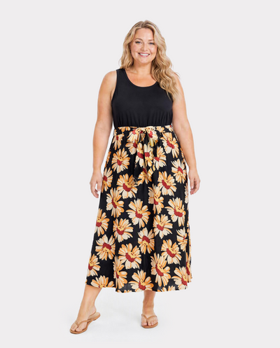 Ensemble assorti pour la famille Robe à bretelles sans manches à fleurs ou T-shirt à manches courtes bicolore noir