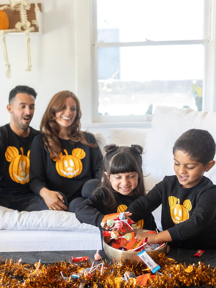 Disney Mickey and Friends Halloween Glow In The Dark Family Matching Pumpkin Print Long-sleeve Tops Black