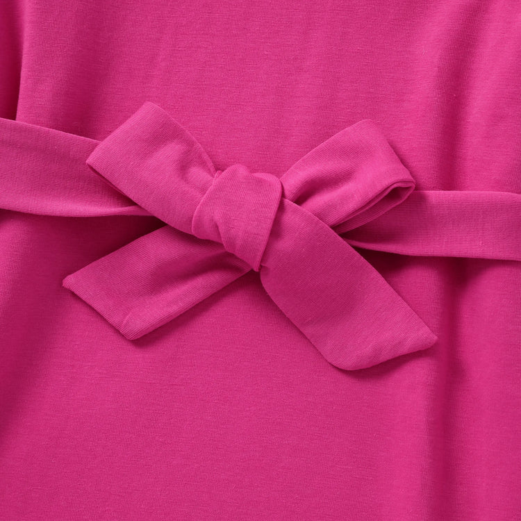 Kleinkind Mädchen Solid Curved Saum Kurzärmeliges Kleid mit Gürtel Fuchsie