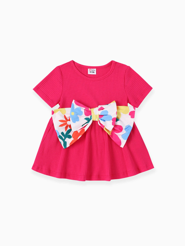 Conjunto de 2 piezas de camiseta con diseño de lazo y leggings con estampado floral para niña pequeña Roseo