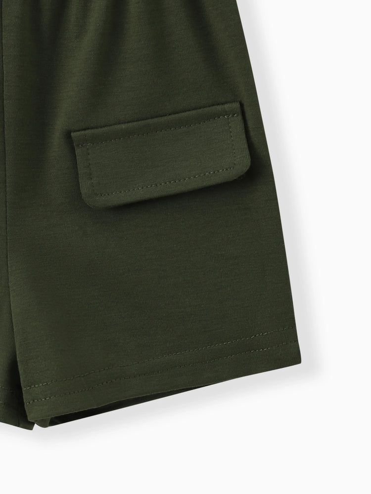 2-teiliges Baby-Jungen-Set mit Kurzarm-T-Shirt und einfarbigen Shorts Armeegrün