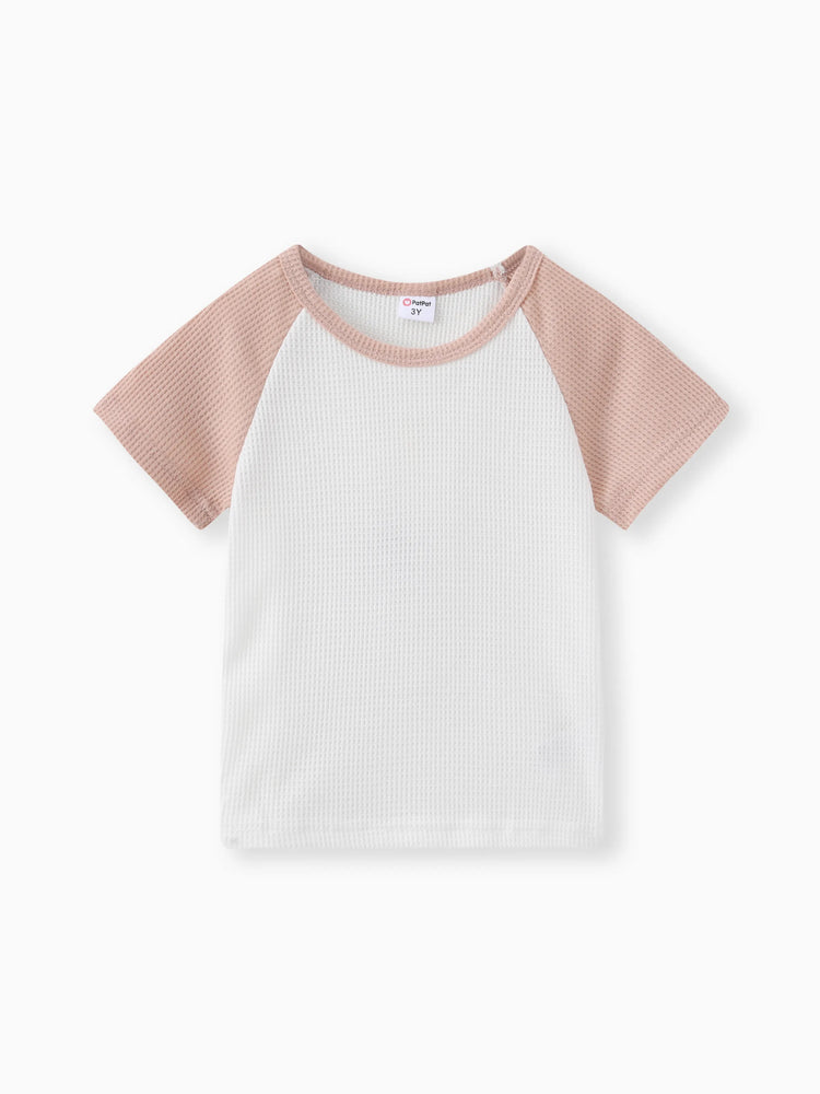 2-teiliges T-Shirt mit Raglanärmeln in Waffelmuster und einfarbigen Shorts für Kleinkinder und Jungen braun