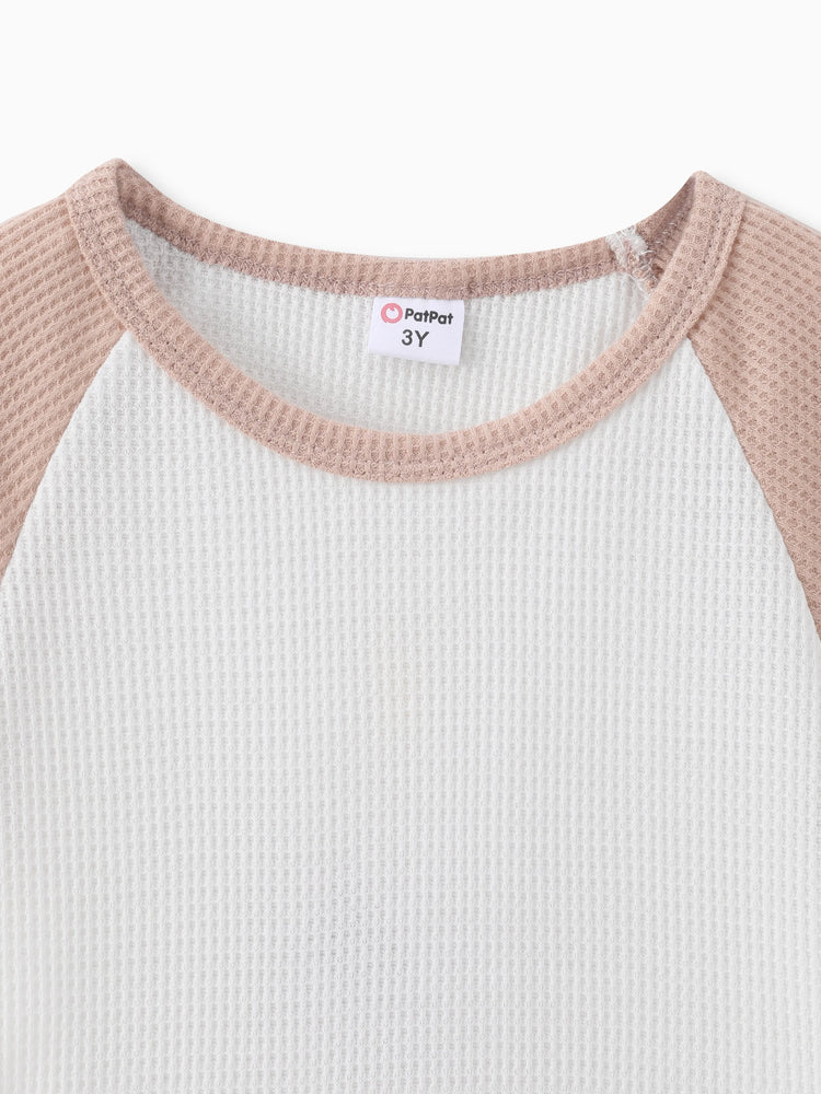 2-teiliges T-Shirt mit Raglanärmeln in Waffelmuster und einfarbigen Shorts für Kleinkinder und Jungen braun