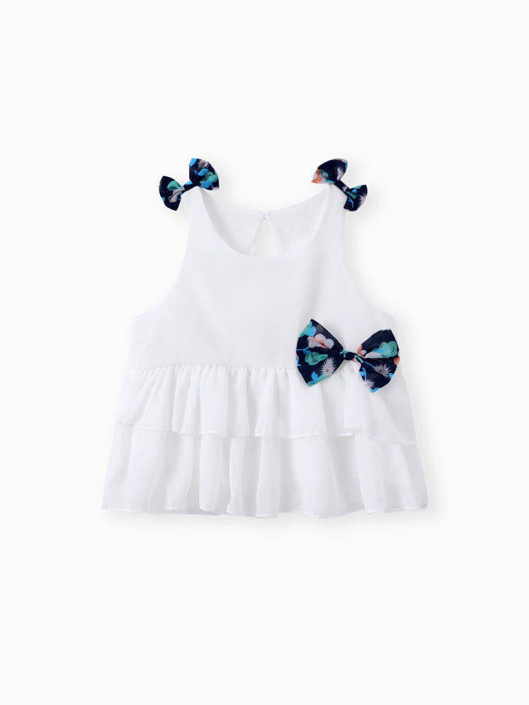 Ensemble 3 pièces pour petite fille avec chapeau décoratif à nœud, débardeur à volants superposés et short à imprimé floral, blanc