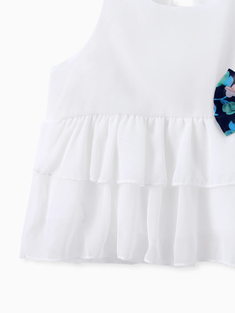 Ensemble 3 pièces pour petite fille avec chapeau décoratif à nœud, débardeur à volants superposés et short à imprimé floral, blanc