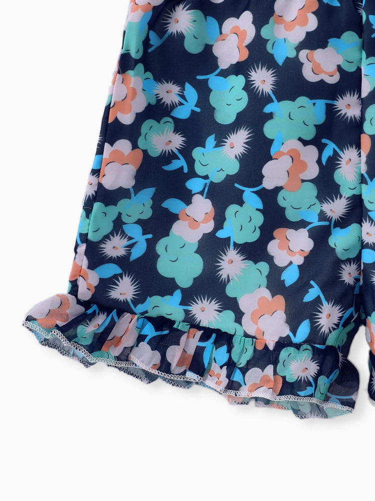 Ensemble 3 pièces pour petite fille avec chapeau décoratif à nœud, débardeur à volants superposés et short à imprimé floral, blanc