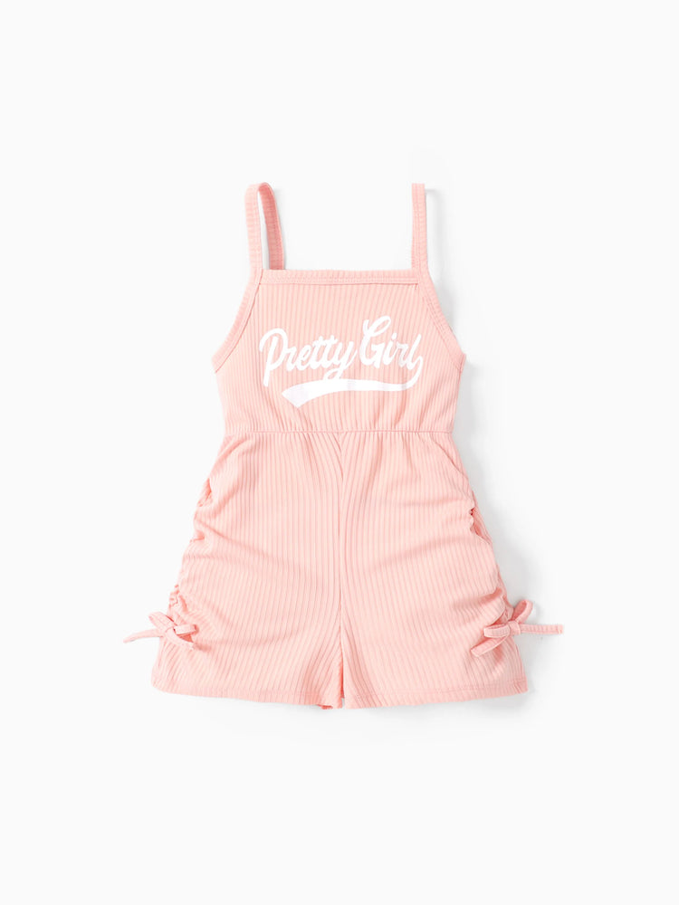 Barboteuse camisole côtelée froncée avec cordon de serrage et imprimé lettre pour petite fille, rose