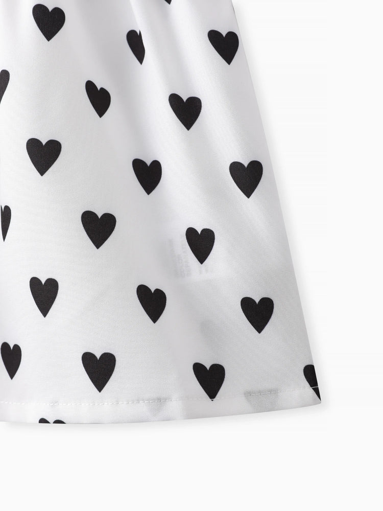 3-teiliges Kleinkind-Mädchen-Herzdruck-Kurzarmbluse und Jeans-Shorts und Stirnband-Set weiß