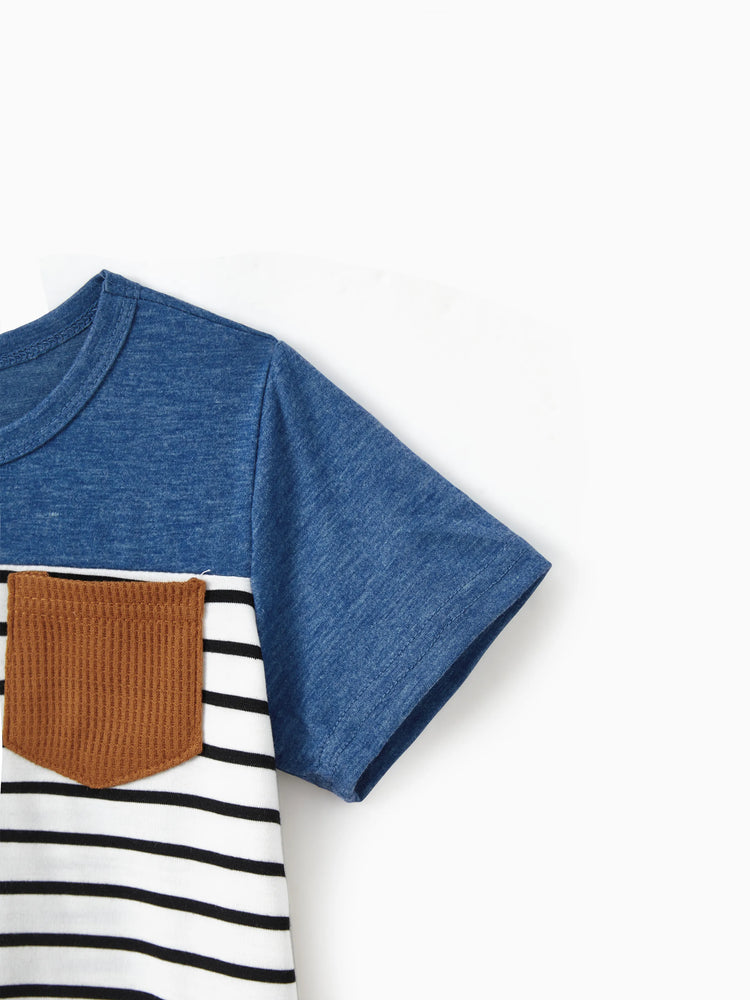 Tenue décontractée et douce assortie pour toute la famille : robes jusqu'au genou, boutons sur le devant, ceinture bleue