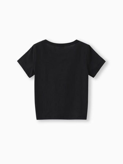 Camiseta de manga corta con nudo y estampado de arcoíris para niña pequeña, color negro