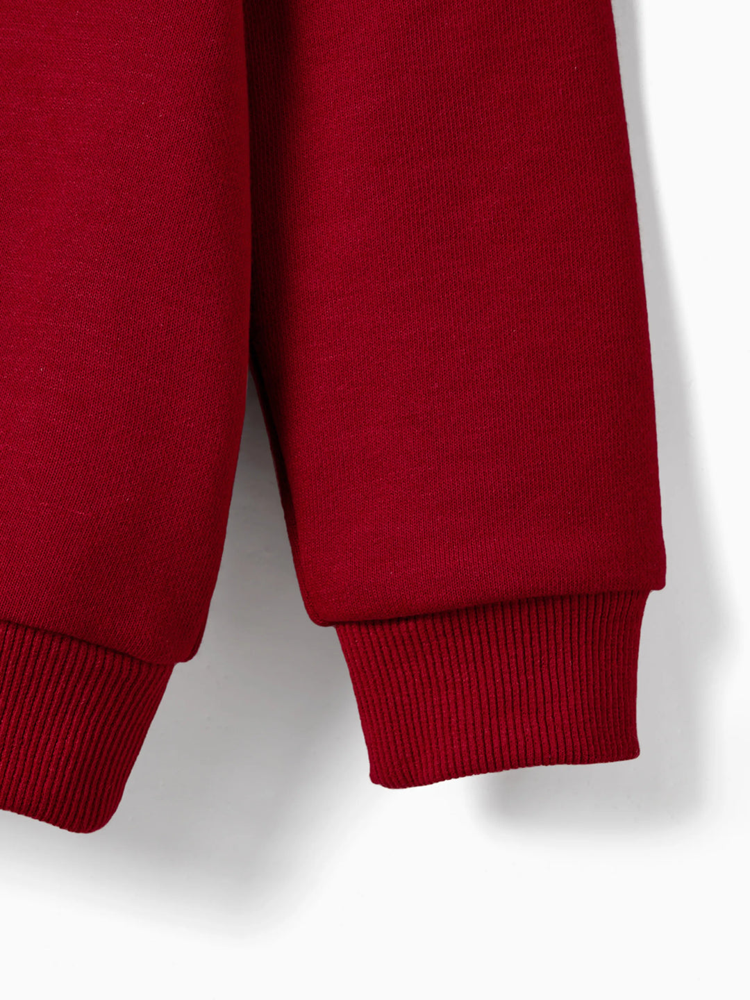 Conjuntos navideños familiares de blusas de manga larga con bloques de color y vestidos de terciopelo burdeos