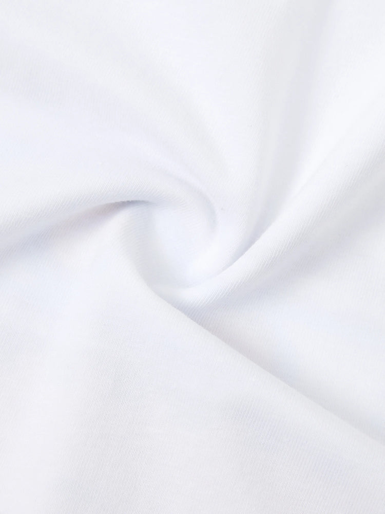 Conjunto de 2 piezas de pantalones cortos vaqueros con diseño de bolsillo y camiseta con estampado de vehículo para niño pequeño, color blanco