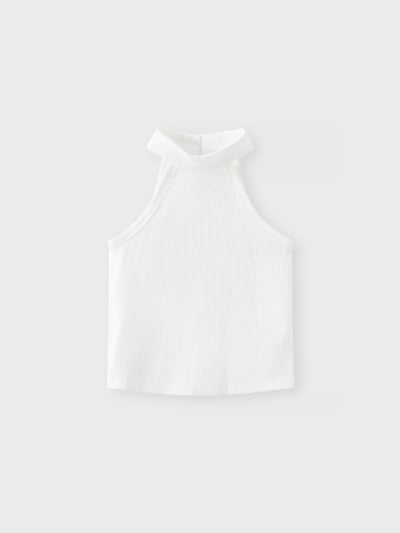 Conjunto de 2 piezas de camiseta sin mangas con cuello halter acanalado y pantalones cortos con cinturón para niña pequeña, color blanco