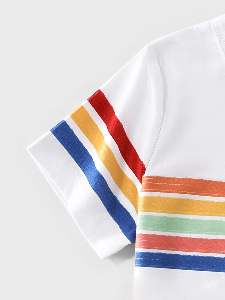 Conjuntos familiares a juego de vestidos con cuello en V, mangas abullonadas y camisetas de manga corta a rayas de colores originales en blanco