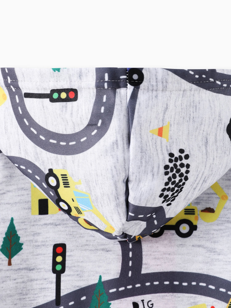 Sudadera con capucha y estampado de vehículos de carretera para niño pequeño, gris claro