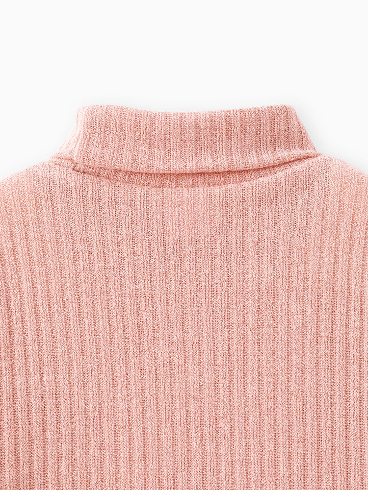 Camiseta texturizada de cuello alto para niña pequeña, color rosa