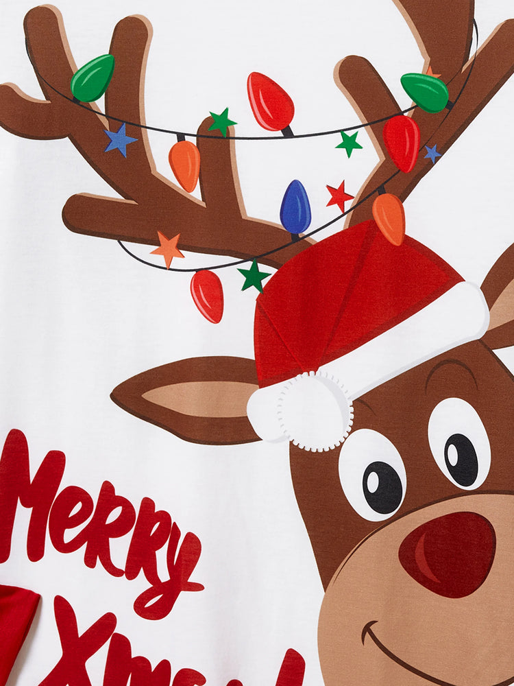 Ensemble pyjama assorti pour toute la famille avec imprimé renne de Noël et chaussettes de Noël noires