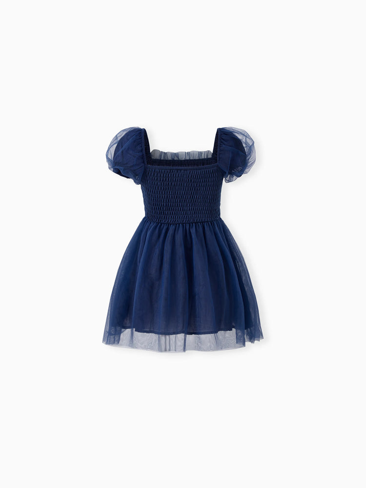 Ensembles familiaux assortis : chemise à manches longues à carreaux ou robe élégante en tulle à manches bouffantes et corsage froncé bleu roi