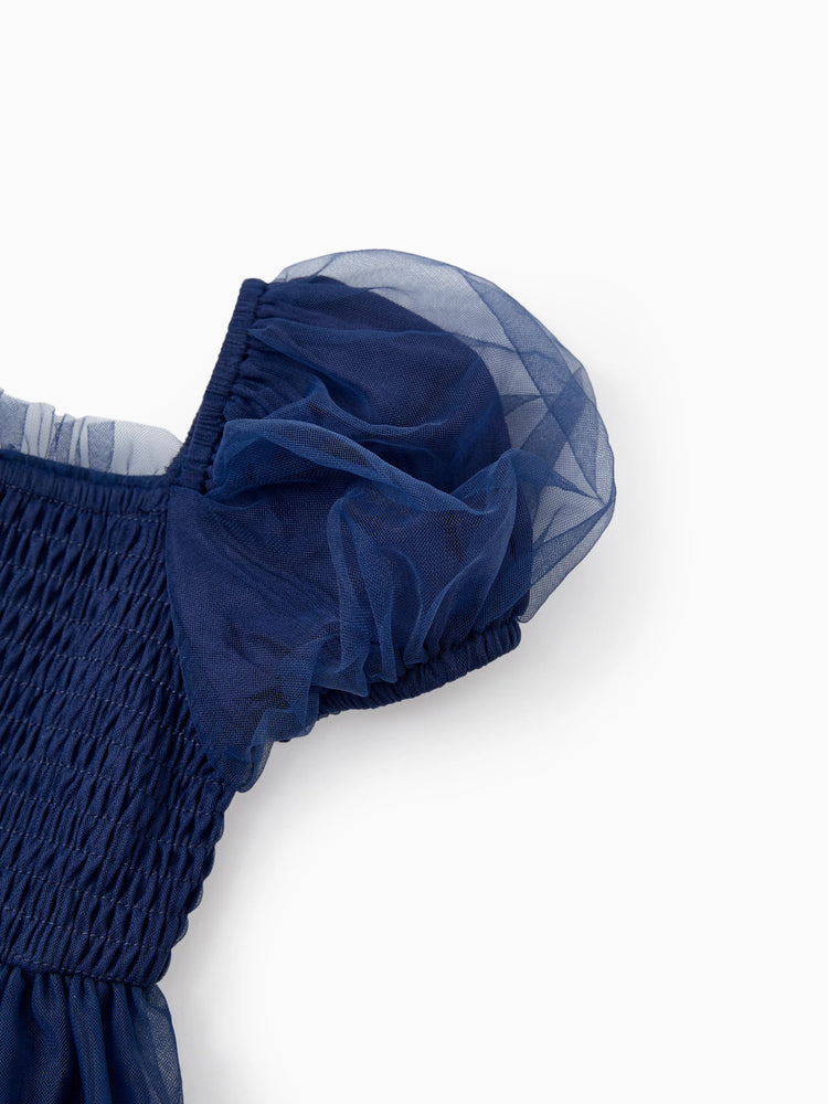 Ensembles familiaux assortis : chemise à manches longues à carreaux ou robe élégante en tulle à manches bouffantes et corsage froncé bleu roi