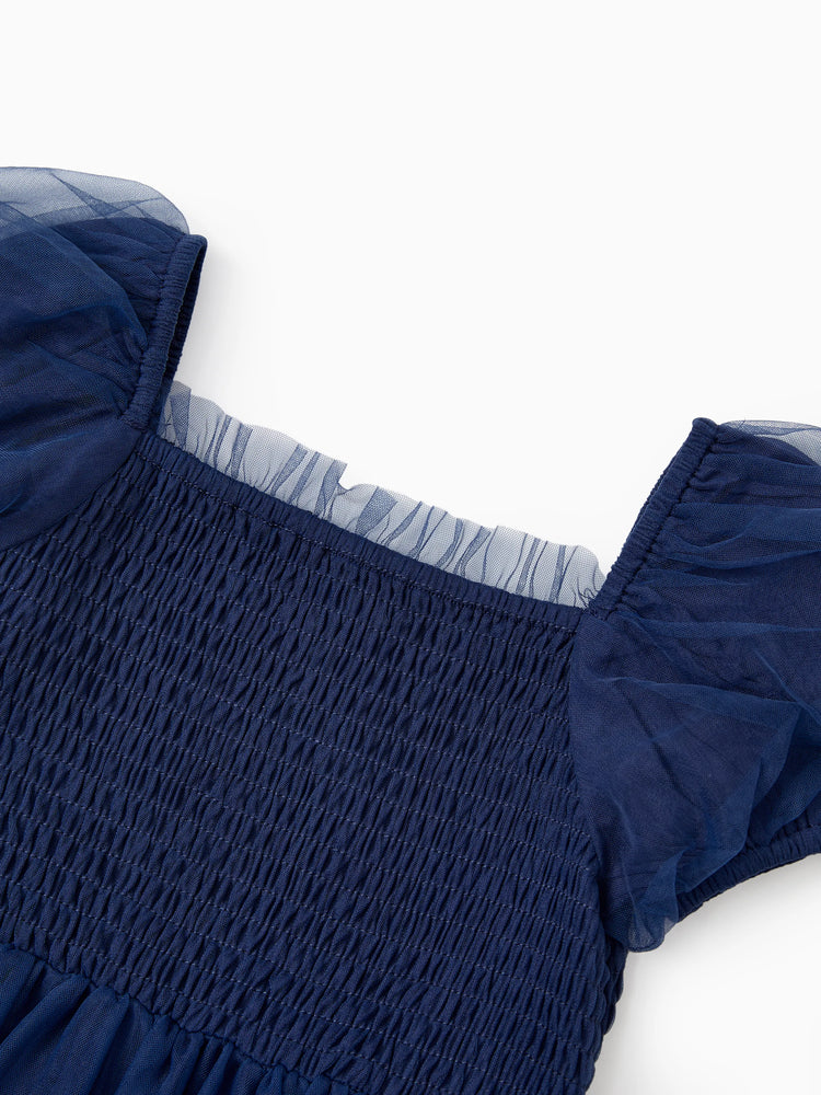 Ensembles familiaux assortis : chemise à manches longues à carreaux ou robe élégante en tulle à manches bouffantes et corsage froncé bleu roi