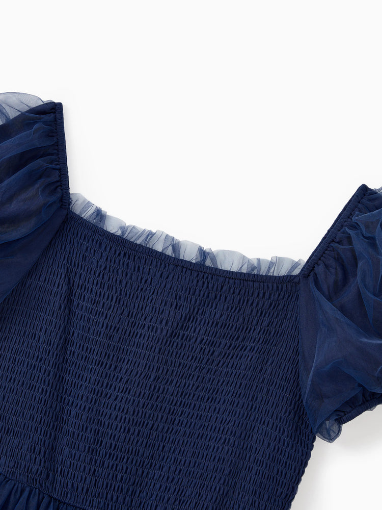 Ensembles familiaux assortis : chemise à manches longues à carreaux ou robe élégante en tulle à manches bouffantes et corsage froncé bleu roi