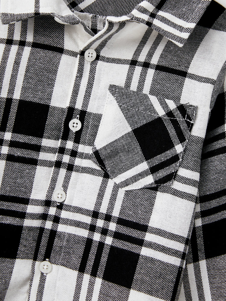 Ensembles familiaux assortis : chemise à carreaux noire ou robe élégante en tulle à épaules dénudées et croisée sur le devant