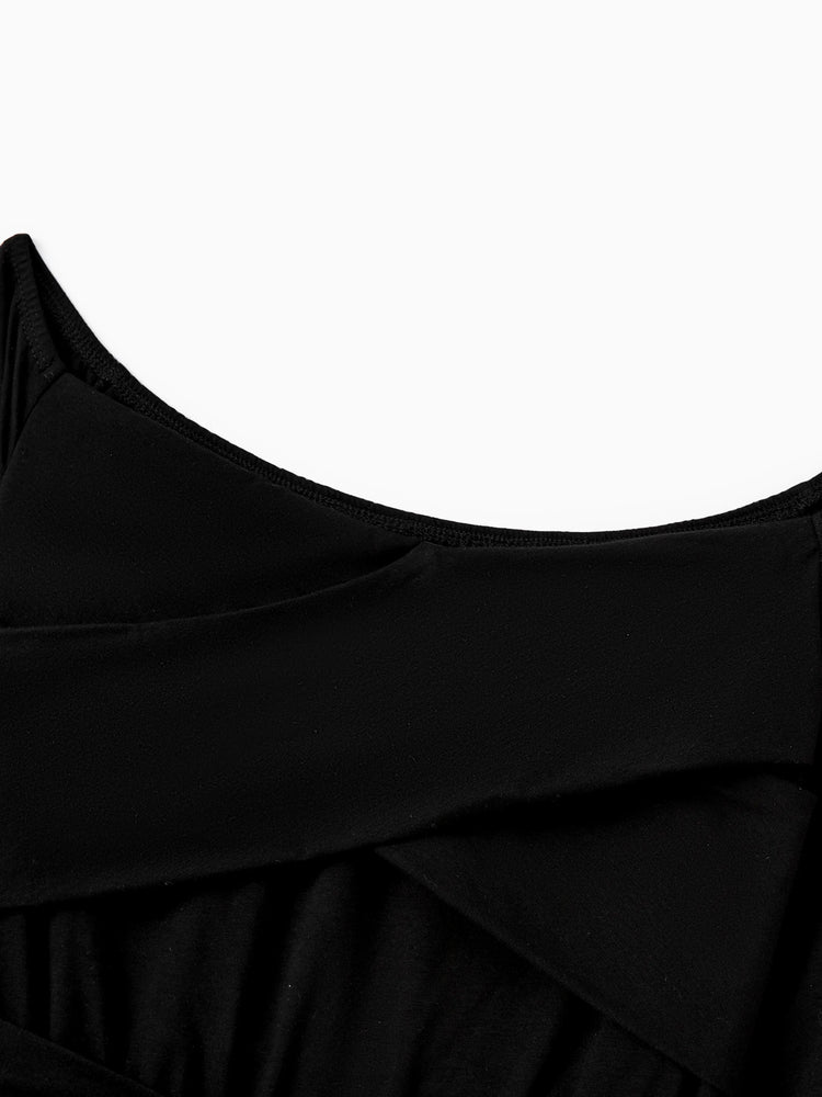 Ensembles familiaux assortis : chemise à carreaux noire ou robe élégante en tulle à épaules dénudées et croisée sur le devant