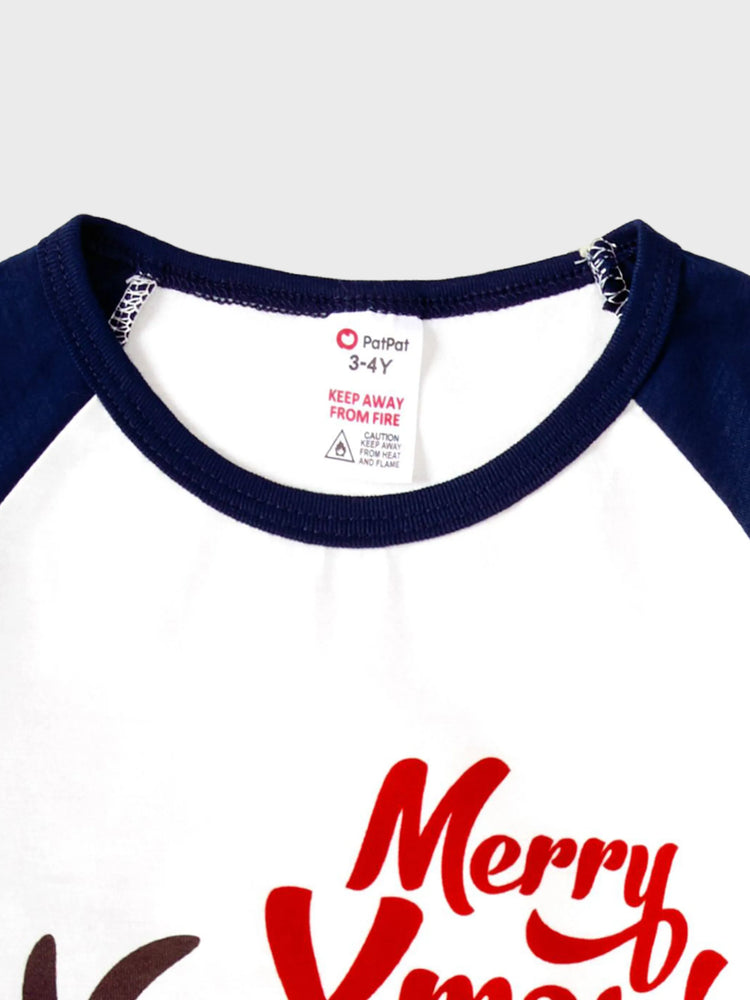 Pyjama de Noël familial à motif renne, manches raglan, grands motifs, avec chaussettes de Noël, bleu foncé/blanc/rouge