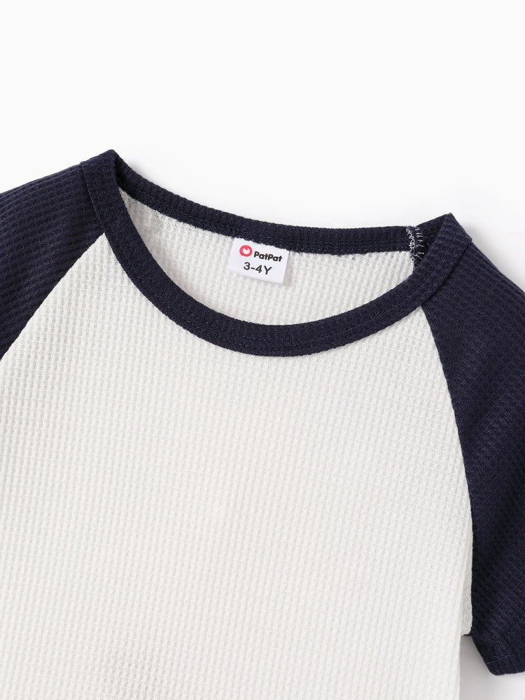2-teiliges T-Shirt mit Raglanärmeln in Waffelmuster und einfarbigen Shorts für Kleinkinder und Jungen dunkelblau