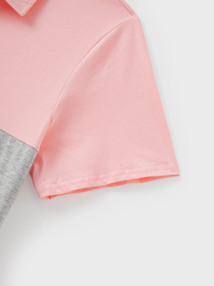 Ensembles assortis pour toute la famille : robes mi-longues roses sans manches à imprimé floral et polos à manches courtes colorblock