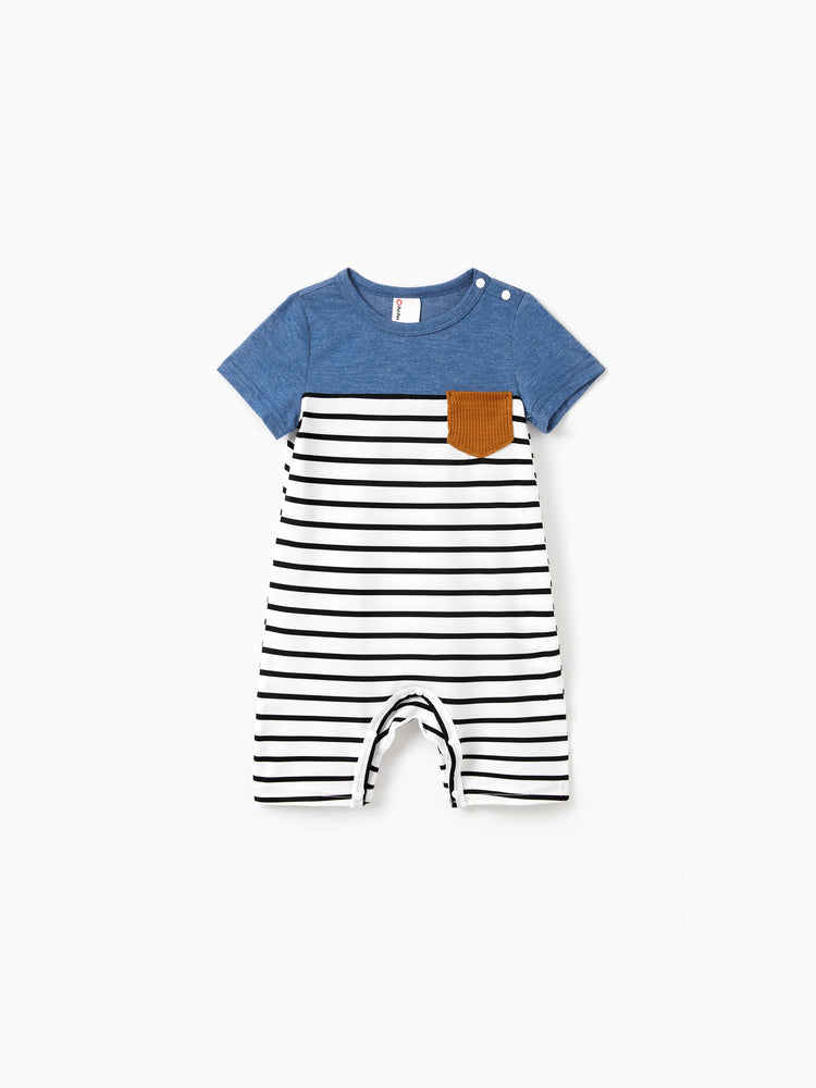 Tenue décontractée et douce assortie pour toute la famille : robes jusqu'au genou, boutons sur le devant, ceinture bleue