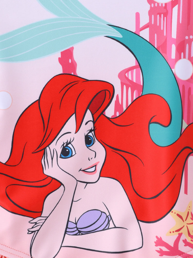 Traje de baño de manga larga con volantes y cremallera en bloques de color rosa oscuro de la princesa Disney Ariel para niña pequeña. Protección solar UPF 40+.