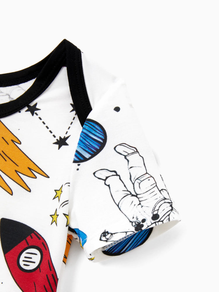 Pyjama familial en bambou, imprimé sur le thème de l'espace, ensemble de pyjama assorti à manches courtes (ajusté pour les enfants) blanc