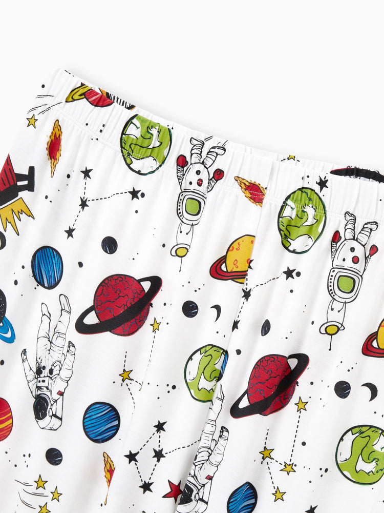 Pyjama familial en bambou, imprimé sur le thème de l'espace, ensemble de pyjama assorti à manches courtes (ajusté pour les enfants) blanc