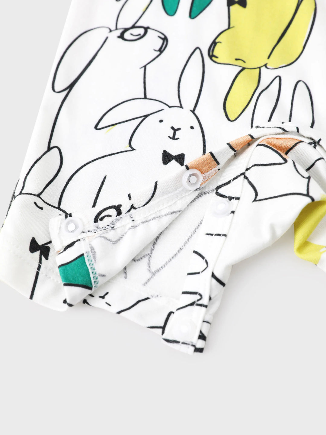 Pyjamas famille Bamboo à manches courtes assortis avec imprimé lapin (ajusté pour enfants) Blanc