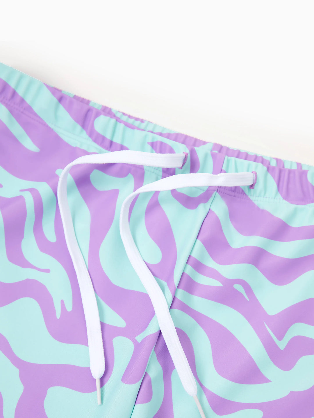 Bañadores con estampado de olas en púrpura y azul o traje de baño de una pieza con recorte en el abdomen para papá e hija Púrpura