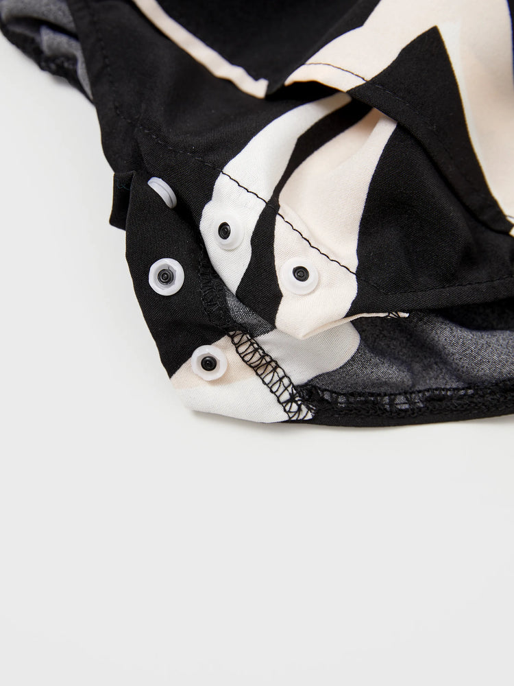 Familienpassendes Farbblock-Baumwoll-T-Shirt oder modernes Kurzarmkleid mit abstraktem Druck und Taillengürtel schwarz