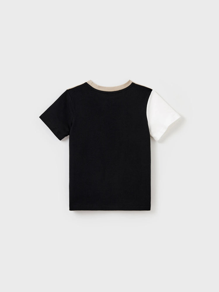 Familienpassendes Farbblock-Baumwoll-T-Shirt oder modernes Kurzarmkleid mit abstraktem Druck und Taillengürtel schwarz