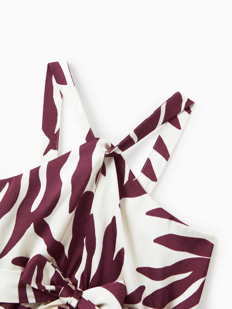 Tenues familiales assorties : chemises à imprimé feuilles rouges et robe à bretelles et ceinture pour Hawaï/croisière/station balnéaire/tenue décontractée, blanc