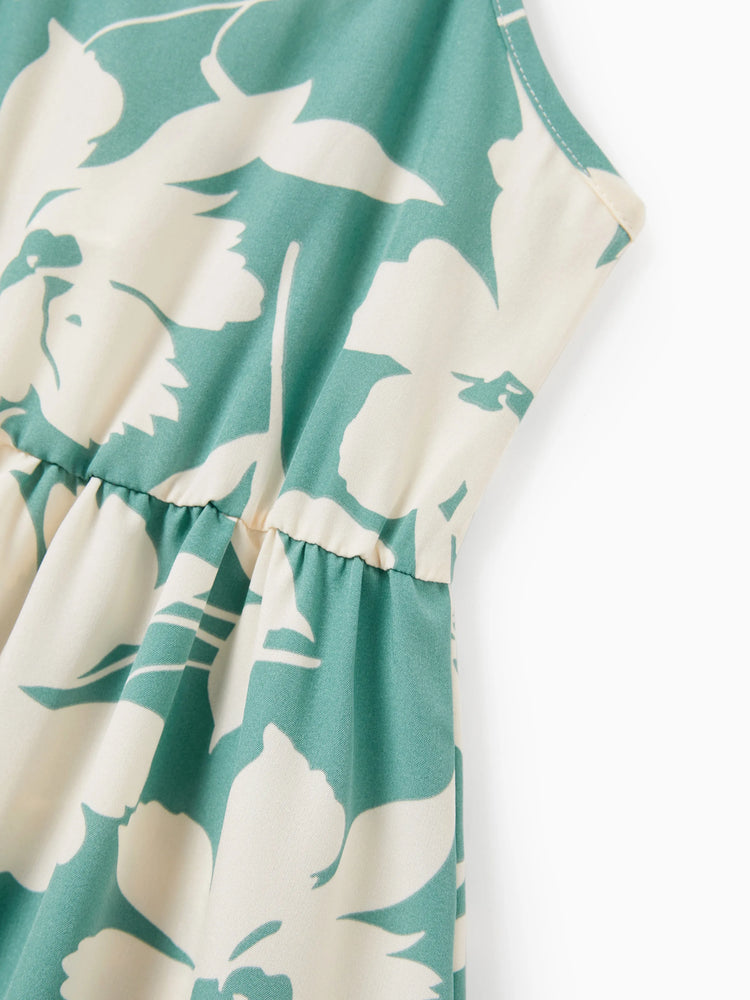 Ensemble familial assorti avec chemise à manches courtes ou robe froncée à imprimé feuilles vertes