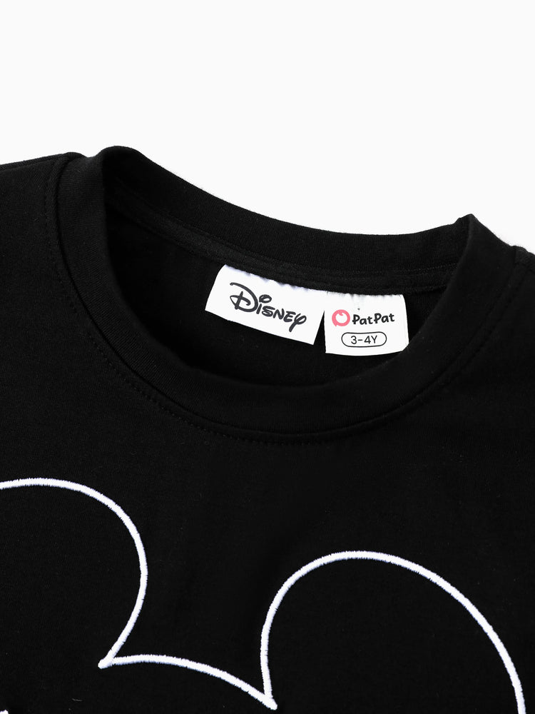 Ensemble de vêtements de sport assortis Disney Mickey et ses amis, imprimé Mickey Mouse, haut en coton et barboteuse
 Ensemble familial 3 pièces Expression Casual Suits en coton unisexe noir