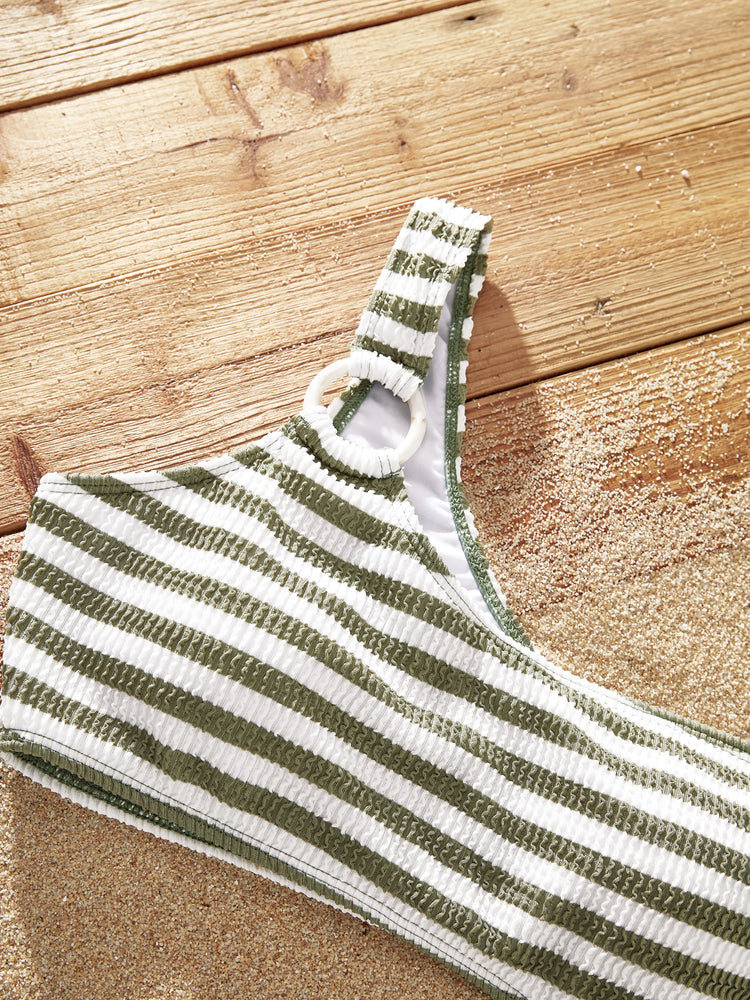 Traje de baño de una pieza con un hombro descubierto y rayas en bloques de colores a juego para toda la familia, verde militar