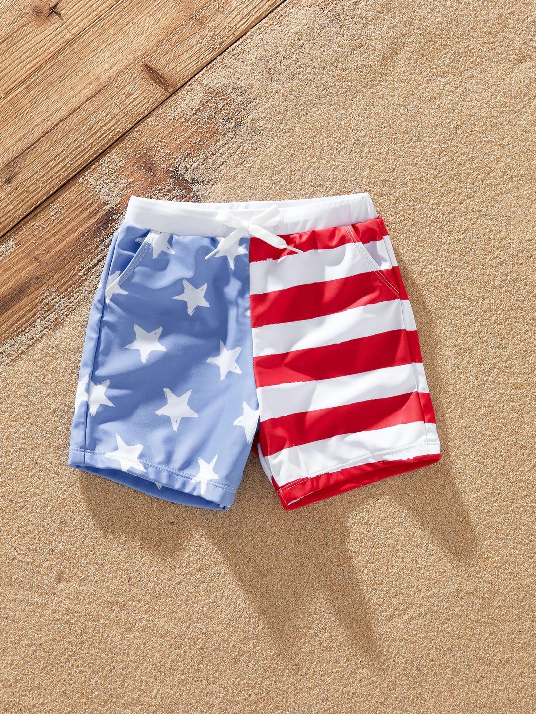 Unabhängigkeitstag 4. Juli Familie Passende patriotische Bademode Stars and Stripes Boardshorts oder gerüschte Schichten Badeanzüge mit V-Ausschnitt Einteilige Badeanzüge blau