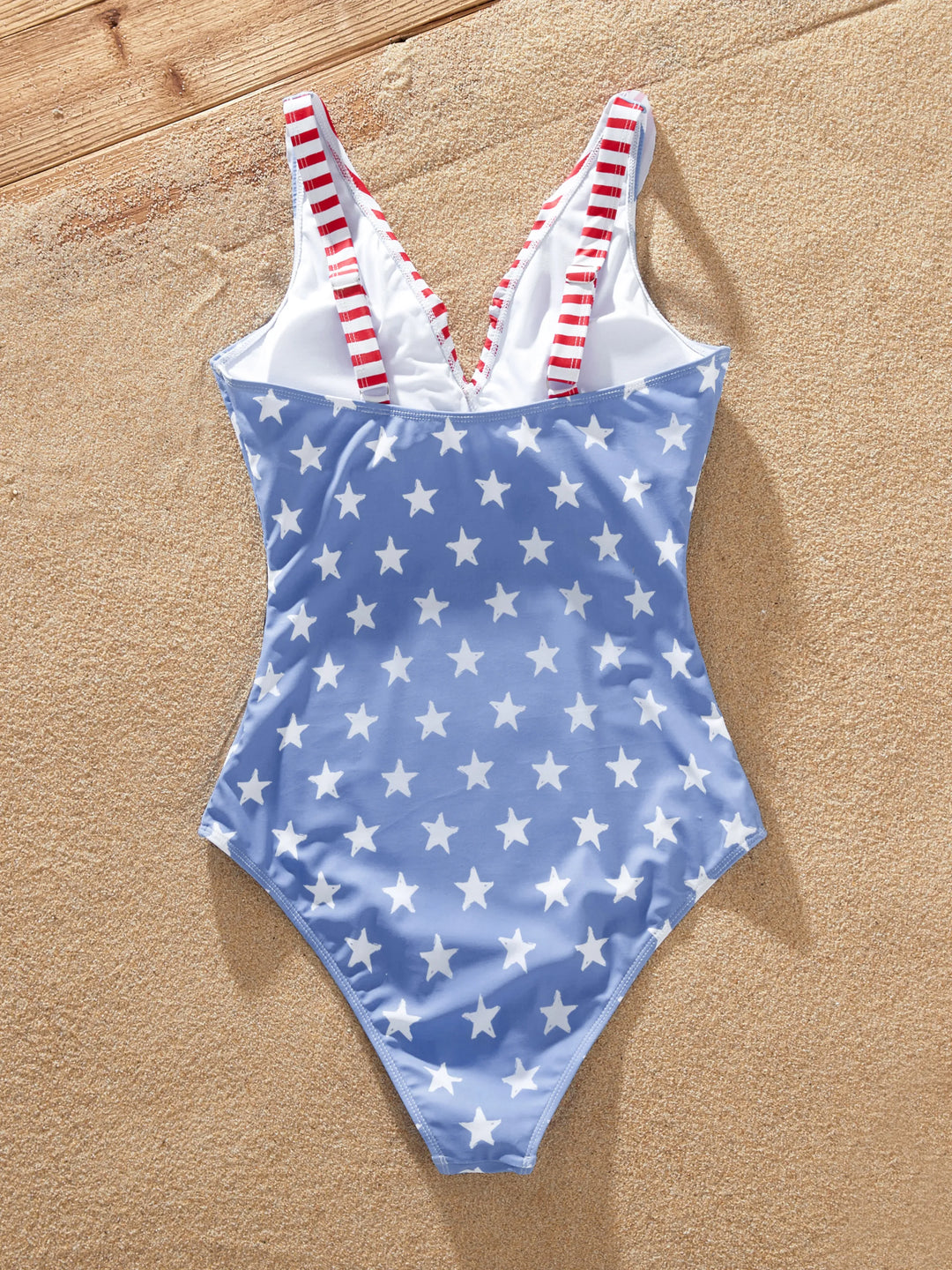 Unabhängigkeitstag 4. Juli Familie Passende patriotische Bademode Stars and Stripes Boardshorts oder gerüschte Schichten Badeanzüge mit V-Ausschnitt Einteilige Badeanzüge blau