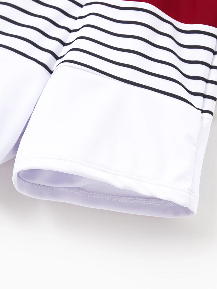 Maillots de bain assortis pour la famille : bikini à une épaule rayé rouge ou maillot de bain colorblock, tenues de plage assorties pour l'été, les croisières et les vacances. Rouge