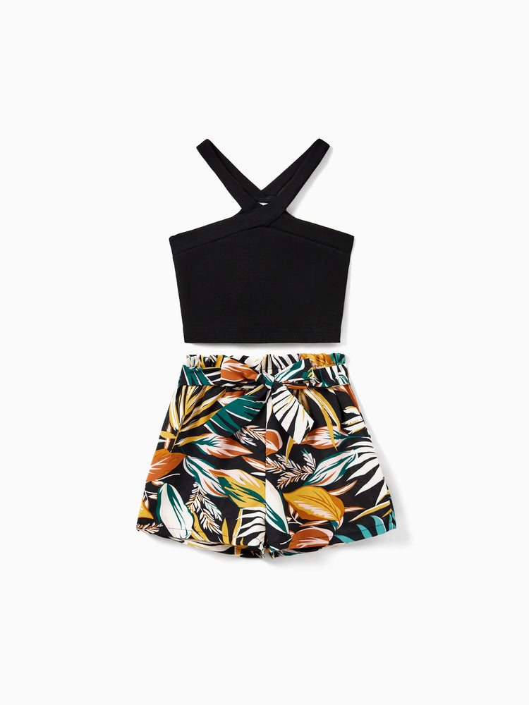 Conjunto familiar a juego para mamá y yo: pantalones cortos con estampado de hojas tropicales y top halter cruzado en negro